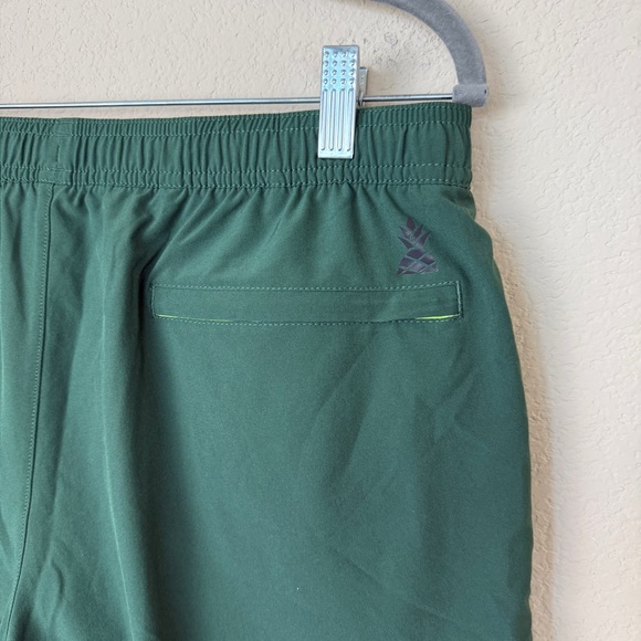 Chubbies The Greeneries Men’s Lined Athletic Shorts | L | Green - Picture 6 of 8